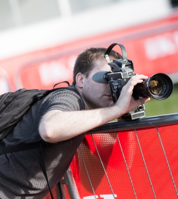 Filming the Nottingham Marathon with my Super 16mm Bolex